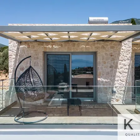 Βίλα Blue Pearl With Private Pool In Afrato Village! Infinite Sea Views! Τραπεζάκι