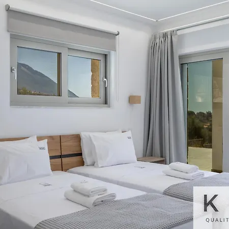 فيلة Blue Pearl With Private Pool In Afrato Village! Infinite Sea Views! ترابيزاكي